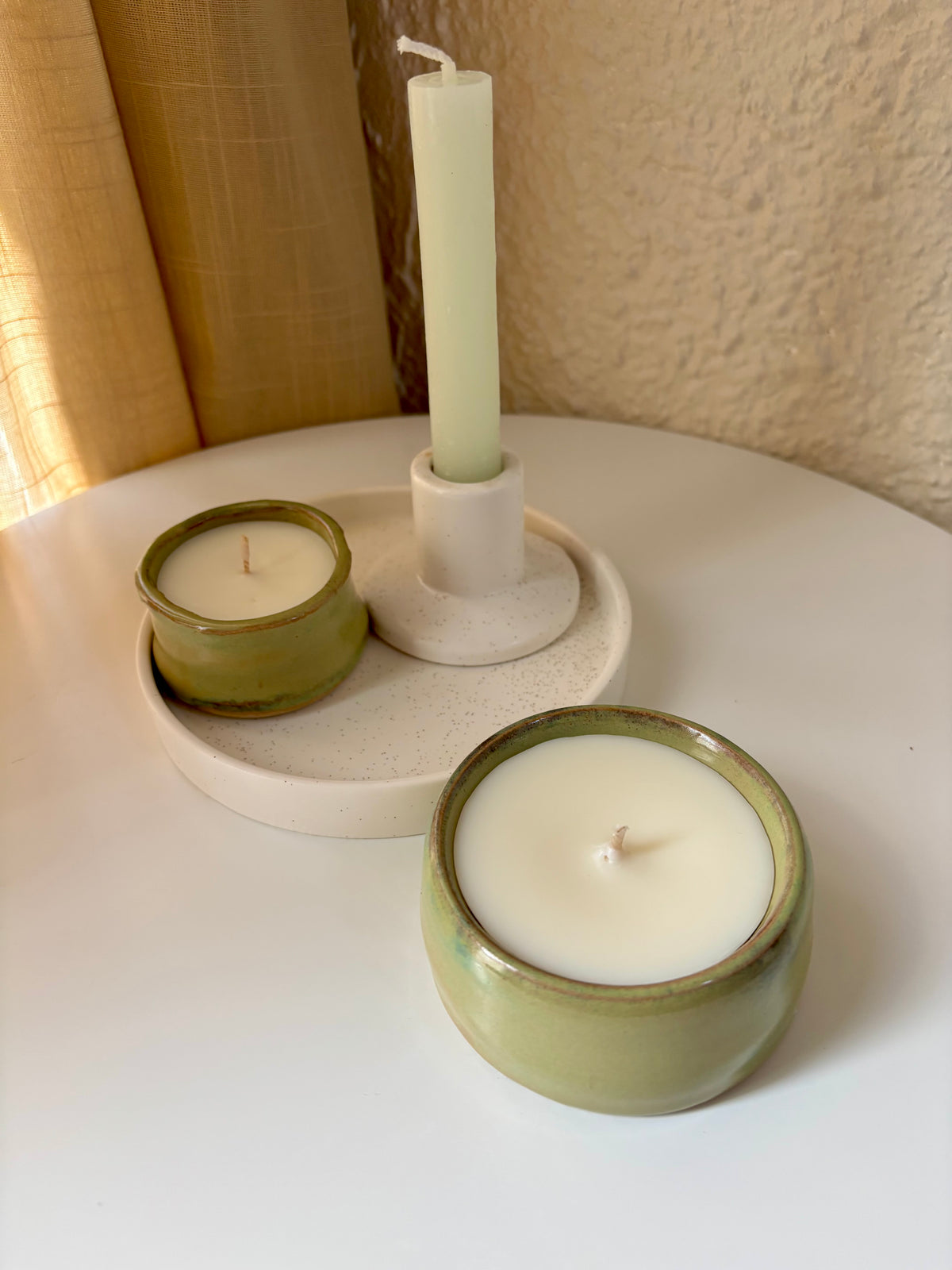 Olive Glow (Amber Noir)