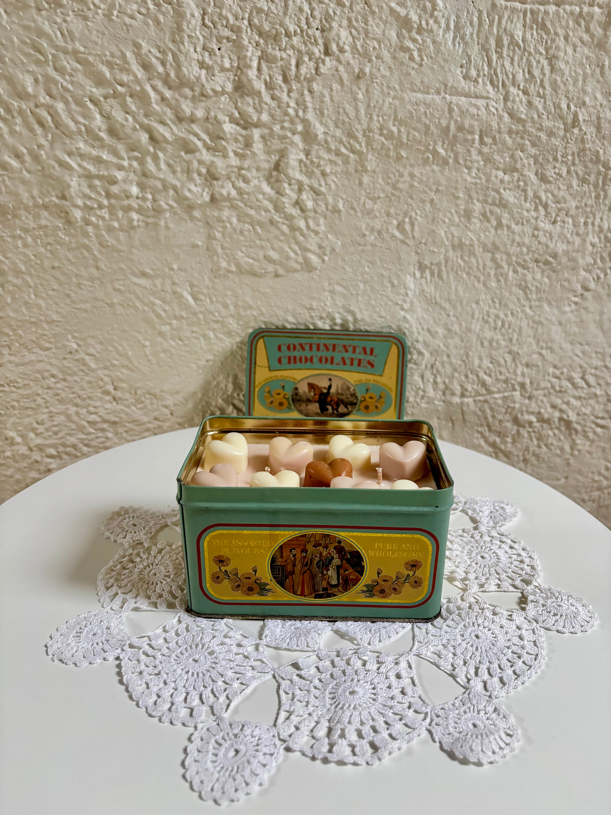 Continental Sweethearts (Amber Noir)