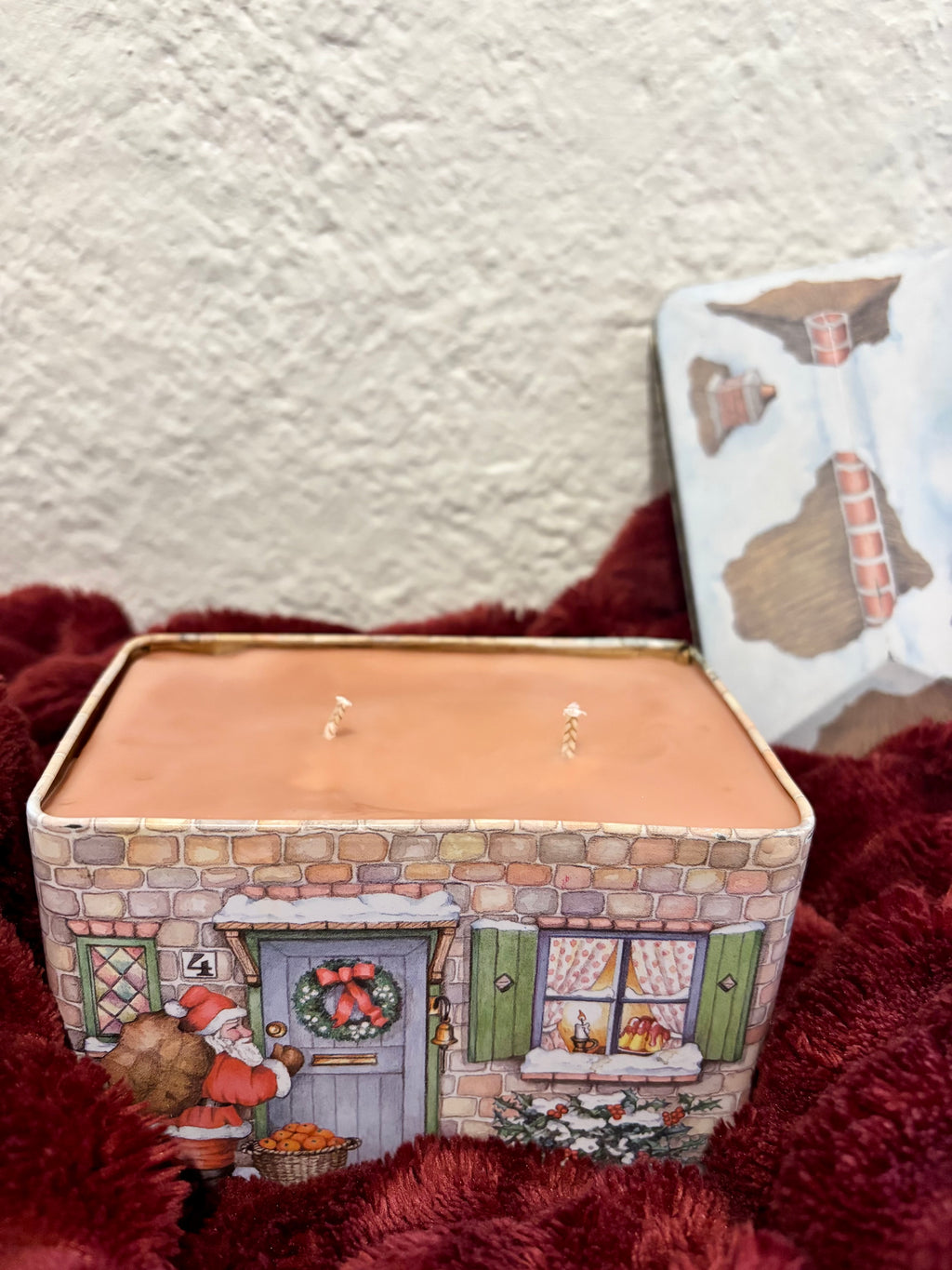 Santa’s Cottage Tin (Gember Koekje)