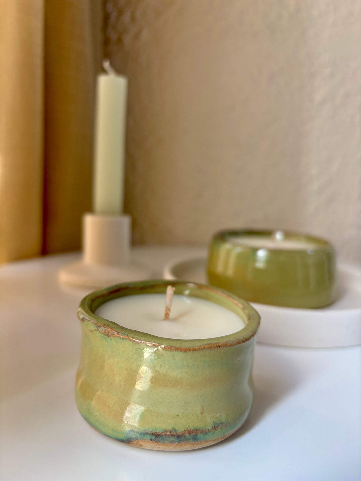 Olive Glow (Amber Noir)