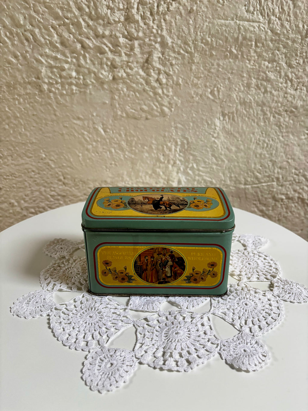 Continental Sweethearts (Amber Noir)